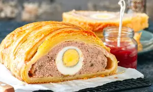 Drob frantuzesc din carne de vita si porc, in aluat foitaj