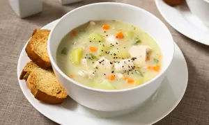 Ciorba de dovlecei dreasa cu smantana