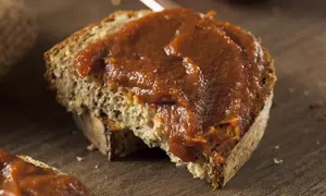 Unt de mere cu scortisoara (apple butter)