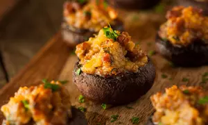 Ciuperci umplute de post cu legume