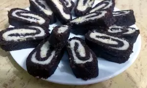 Rulada cu nuca si cacao fara coacere