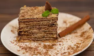 Prajitura cu foi si crema de ciocolata