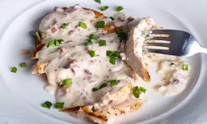 Pui carbonara cu smantana si bacon