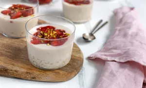 Budincă de Tapioca cu căpșuni