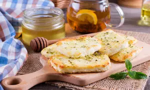 Brânză feta la grătar