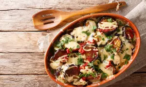 Briam, ghiveci grecesc de legumă după rețeta lui Jamie Oliver