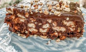 TORT DE BISCUIȚI după rețeta lui Tily Niculae