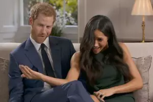 Meghan și Harry se amuză ca doi copii după încheierea interviului la BBC.