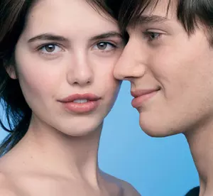 "Tratament" online pentru acnee - LA ROCHE-POSAY lanseaza pe Facebook campania MY TEEN SKIN