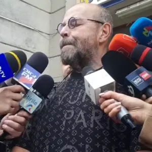 tricou-piedone-3-300x300