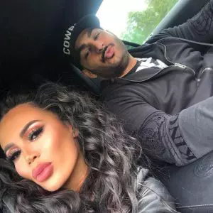 fe26368f-7152-4d70-8a7b-d70023fc6454-300x300-1