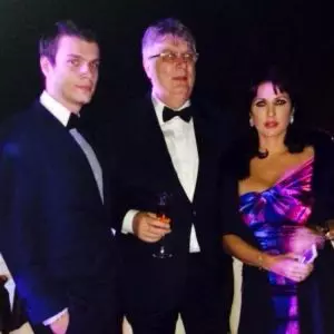 familia-iorgulescu-1-300x300