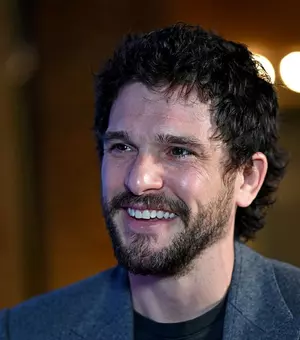 Răsturnare de situație la HBO: Kit Harington îi ia locul lui Nicholas Hoult în seria „Harry Potter”. Motivul din spatele schimbării de ultim moment