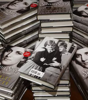 8 dintre cele mai surprinzătoare dezvăluiri făcute de vedete în propriile memorii. Ce au povestit Charles Spencer, Britney Spears și Al Pacino