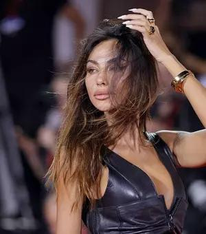 Mădălina Ghenea, apariție răvășitoare la Festivalul de Film de la Veneția. Cum arată ținuta care a furat toate privirile