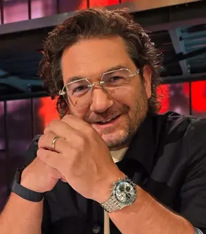 Florin Dumitrescu, despre noul sezon „MasterChef” și deschiderea restaurantelor sale: „Mâncare delicioasă, de te lingi pe degete”. EXCLUSIV