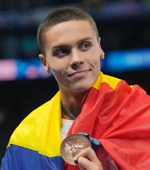 David Popovici, întâlnire emoționantă cu Papa Leon al XIV-lea la Vatican. Ce cadou i-a oferit campionul român Suveranului Pontif