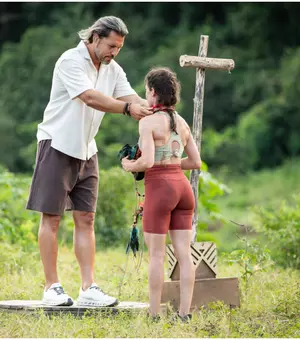 Flacăra se stinge pentru un Faimos, 15 februarie 2026! Andreea a obținut colanul, iar Războinicii fac legea în Republica Dominicană