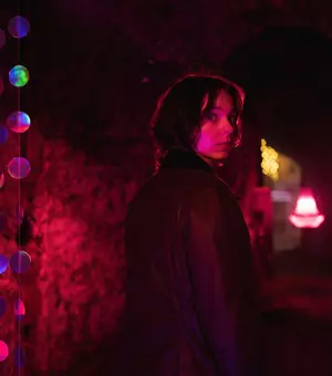 Emma Myers revine în forță pe Netflix! Sezonul doi din „Crima perfectă. Instrucțiuni pentru fete cuminți” s-a lansat cu un caz plin de mister