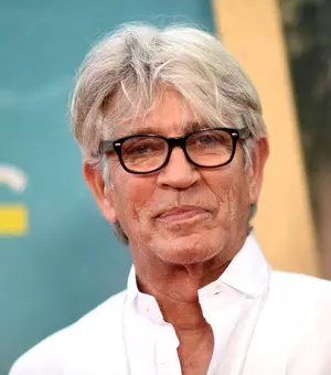 Eric Roberts lasă covorul roșu de la Cannes pentru platourile din România! Unde îl poți întâlni în Capitală