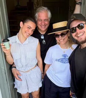 Andreea Esca a deschis un nou proiect de familie. Imagine rară alături de soț și copii: „Este mai frumos decât am visat”
