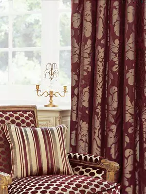 Materiale pentru perdele/draperii, brand Romo, produse in Anglia, disponibile la comanda, cu livrare intr-o zi, de la 79 euro+TVA, Inside by Innova 4. Draperie Surabaya, brand Voyage, de la 50 euro/ml, Linea Oro 5. Perdea Leda, brand Voyage, de la 50 euro+ TVA/ml, Linea Oro 