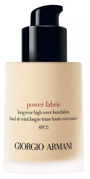 Fond de ten, Giorgio Armani, Power Fabric, 225 lei (Douglas, Băneasa Shopping City, douglas.ro)