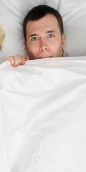 8 moduri în care femeile îi intimidează pe bărbaţi în pat | primariagircina.ro