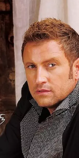 CÄƒtÄƒlin Botezatu A Lansat Parfumul B Fatale Vedete Unica Ro