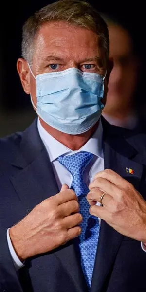 Cum ArÄƒta Klaus Iohannis La 17 Ani Imaginea PublicatÄƒ De CÄƒtre PreÈ™edinte A Devenit ViralÄƒ Pe Internet Romanesti Vedete Unica Ro