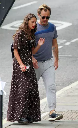 *PREMIUM-EXCLUSIVE* The British actor Jude Law sporting new blonde highlights and spending quality time with his eldest daughter Iris. *MUST CALL FOR PRICING* *WEB EMBARGO UNTIL 23:59 HRS ON 14/07/19*