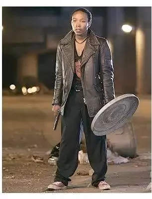 Presley Chweneyagae3