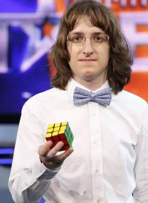 Cum arată acum Cristi Leana, câștigătorul „Românii au talent” 2015  (2)