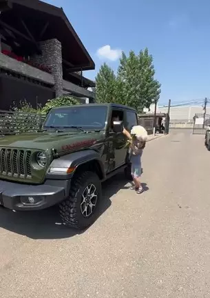 Andreea-Banica-cadou1