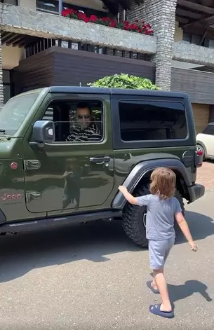 Andreea-Banica-cadou