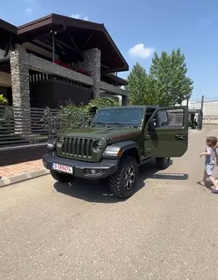 Andreea-Banica-cadou3