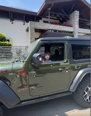 Andreea-Banica-cadou4