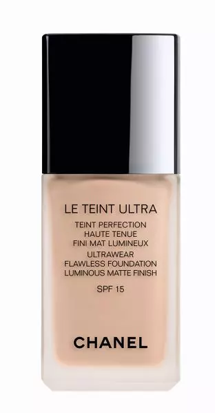 Fond de ten rezistent, Chanel, Le Teint Ultra, 266 lei