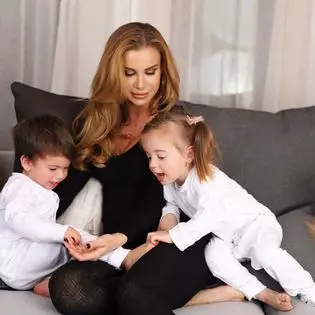 49257784_10218190754379635_6414428545841364992_n-1