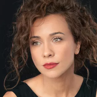 Cum este Andreea Vasile în rolul de mamă și ce reguli stricte are în creșterea fiului ei, Alexandru: „Ne purtăm cu propriii copii ca și când am fi într-un magazin de porțelanuri scumpe”. Nu se vede mamă din nou / EXCLUSIV