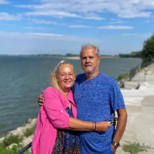 Povestea de dragoste dintre Dana și Adrian Năstase. Sunt căsătoriți de 41 de ani și au împreună doi băieți: "Nu pot să-mi închipui să stau fără ea!"