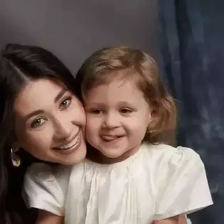 Nicole Cherry explică de ce a ales să devină mamă la doar 22 de ani: "Cumva mi-am calculat toate aceste lucruri"