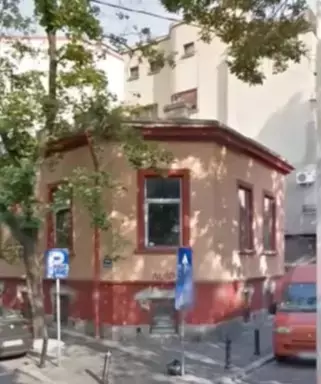 casa-dana-rogoz-inainte-de-renovare-1-copy