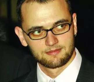 Oreste-pleaca-din-tara-1