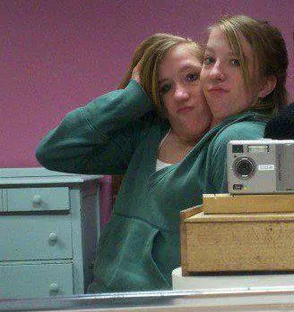 400445_172441029547141_1440788605_n