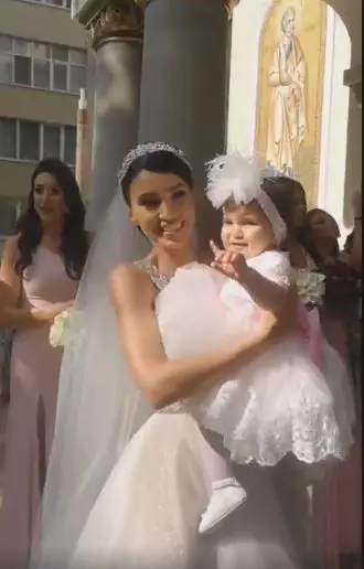 Adelina Pestrițu și Zenaida la nuntă