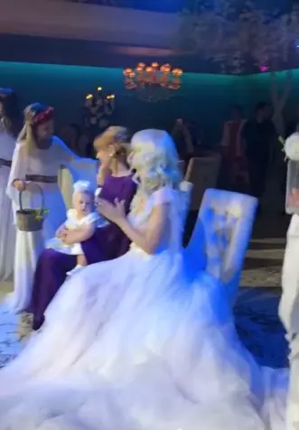 Momentul cu ursitoarele