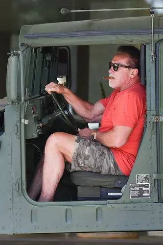 *EXCLUSIVE* Arnold Schwarzenegger running errands with his army jeep