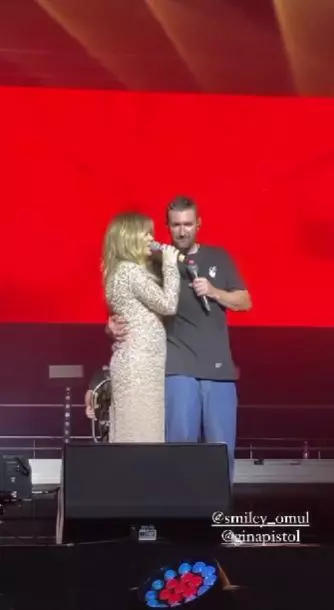 Gina-Pistol-a-cantat-alaturi-de-Smiley-la-concertul-din-seara-de-31-mai-10