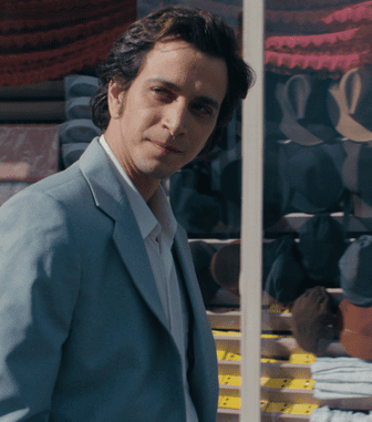 „Muzeul inocenței” ajunge pe Netflix: o poveste de dragoste și obsesie în Istanbulul anilor ’70. Distribuție și trailer